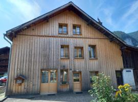 Apartment Familienchalet in Saanen – Gstaad by Interhome, hotel u gradu Gšad