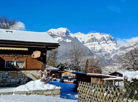 Apartment Chalet Haus - bei Einfahrt grosser Nussbaum by Interhome: Susten şehrinde bir otel