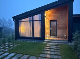 Cozy Cribs Rasnov Aria, hotel in Rîşnov