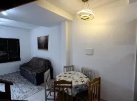 Duplex completo, perto da praia e no centro de Imbé