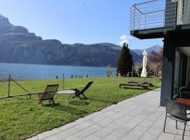 Holiday Home Ferienvilla am See 3 by Interhome, hotel en Sisikon