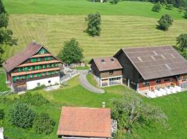 Apartment Henggeler by Interhome, hotel a Oberägeri