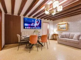 Venice Royal Residence - 5 min from Train Station & Private Parking