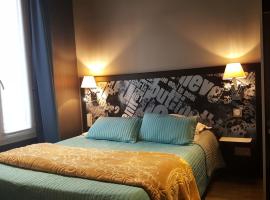 Café Hôtel de l'Avenir, boutique hotel in Saint-Ouen