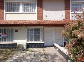 Duplex Shaw, Hotel in Pinamar