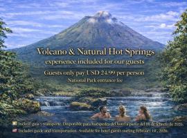 Arenal Poshpacker Boutique Urban Tropical Hotel, hotel em La Fortuna