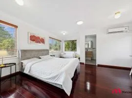 MetaWise Cozy Room 1 in Shared Home Free Parking