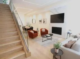 Sleeps 12 Downtown Entire home with rooftop