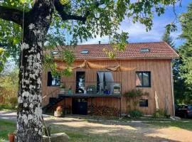 Hilltop Haven in Parlan