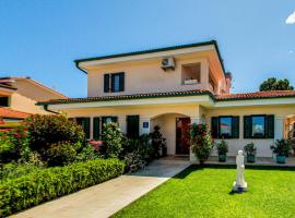 Lovely Home In Buje With Sauna - Cis388, Hotel in Buje