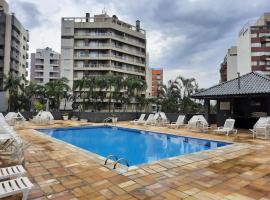 Condomínio Pé na Areia em Caiobá, hotel a Matinhos