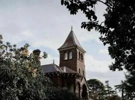 Chateau Kolor Homestead & Gardens