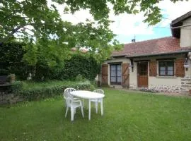 Gîte 65 m² avec cheminée, terrasse et jeux pour enfants - FR-1-496-283