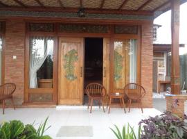 Puri Achyuta, хотел в Mantaak