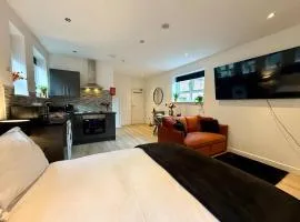 Brand New Studio Apartment - Sleeps 3