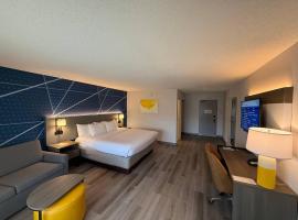 Comfort Inn & Suites Danbury-Bethel, hotel em Danbury