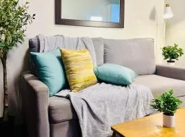 Prime Makati CBD Condo with Fast WiFi