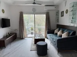 Central 2BHK Near Hospitals and Attractions
