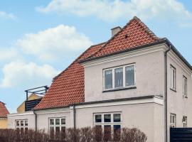 1 Bedroom Beautiful Apartment In Hundested, Hotel in Hundested