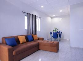 Appart de luxe 1 chambre wifi gratuit centre ville, Hotel in Lomé