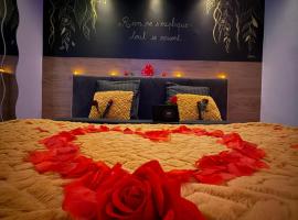 SPICY LOVE - proche Nice et Cannes - Jacuzzi privatif - French Riviera - luxe - suite romantique