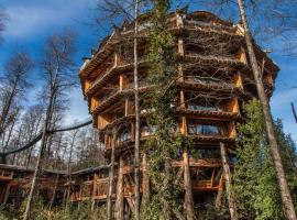 Huilo Huilo Nothofagus Hotel & Spa, хотел в Уило Уило