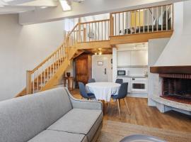 Stylish Duplex Apartment, hotel em Morges