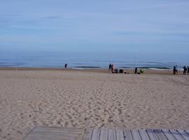 APARTAMENTO ARTIAMIS de PLAYA DE DAIMUZ, hotel a Daimuz