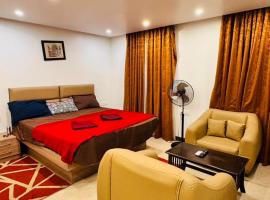 Nova hotel inn, отель в городе Kelambākkam