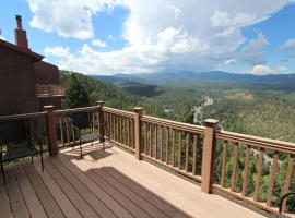 Crown Point Resort, by VRI Americas, apartment in Ruidoso