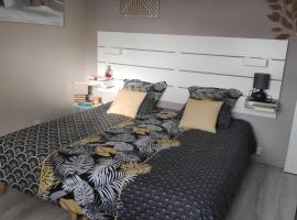 Kastell-Mor 2 chambres au calme vue jardin - proche Roscoff、Santecのホテル