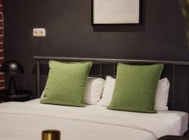 Urban Industrial Studio im Zentrum Lüneburgs, hotel i Lüneburg