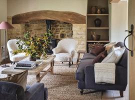 Beautiful Farmhouse & Garden in Heart of Somerset, hotel en Bruton
