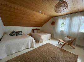 Kotimajoitus ulkoilureittien äärellä, Hotel in Vuokatti