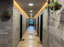 Kazuo520 - Conforto e Minimalismo, hotel di Londrina