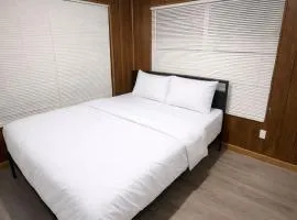 Lagunna Fort Lauderdale Airport