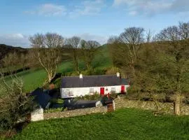 Secluded Traditional Cottage & Hot Tub - Tosses Cottage