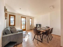 Komfortable 2 BR Ferienwohnung direkt in Riegersburg Ruhe & Genuss, Hotel in Größing