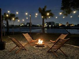 OFFLand 遺忘無際 宜蘭 4-6人 小包棟民宿, hotel en Wujie