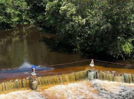Abra&ccedil;o Verde Complexo Tur&iacute;stico，菲格雷多總統鎮的木屋