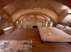 Piazza IV Novembre Heritage - The Absolute Center