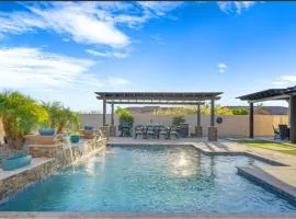 Free Heated Pool In Luxurious Resort Style Home!