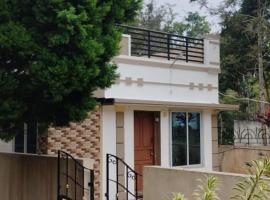 MP Cottage & Resort, хотел в Йеркауд