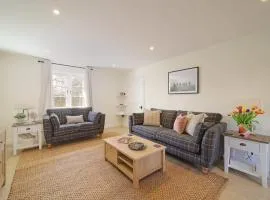 Townhouse with Views of Wells Cathedral