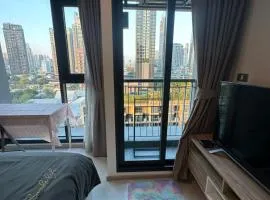 BTS Skytrain Thonglor station sukhumwit 36-38
