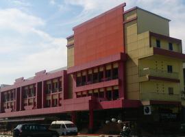 Hotel & Apartment Ambassador 3, hotel poblíž Letiště Labuan - LBU, Labuan