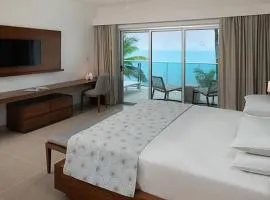 Imperial Suite 1-bedroom ocean view and kitchen