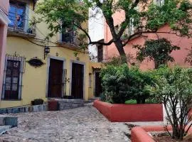 Maison avec balcon - centre historique