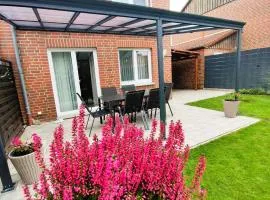 Holiday Home Heide mit Garten und Terrasse by Interhome