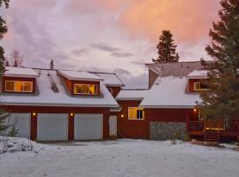 Moosedance 2 bedroom suite, beautiful views, hotell i Anchorage